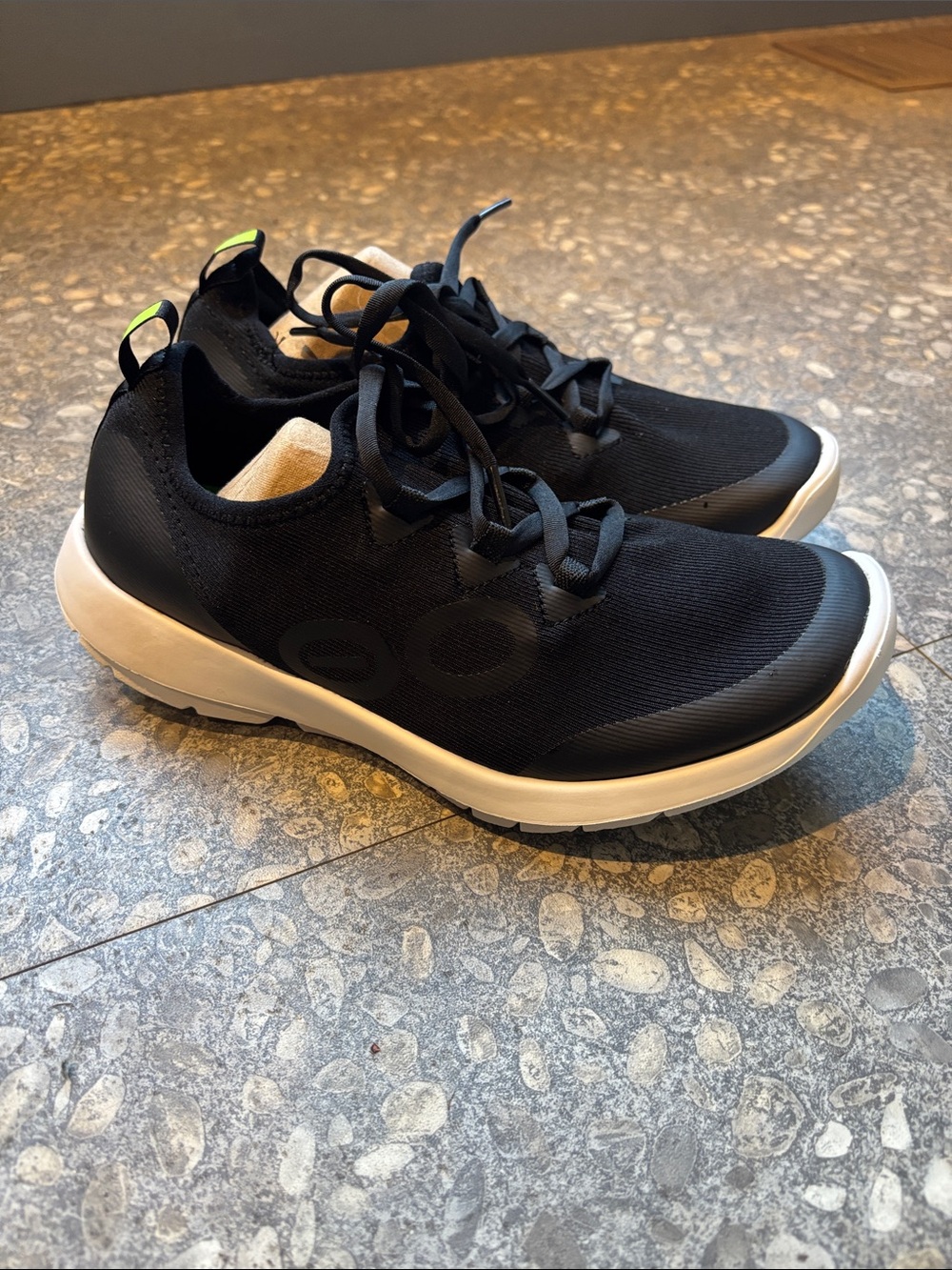 OOFOS Women’s OOmg Sport, Sz 8